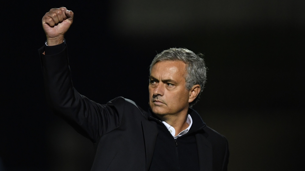 TA：多家豪门关注小将斯密特，阿尔克马尔对其估价约6000万欧