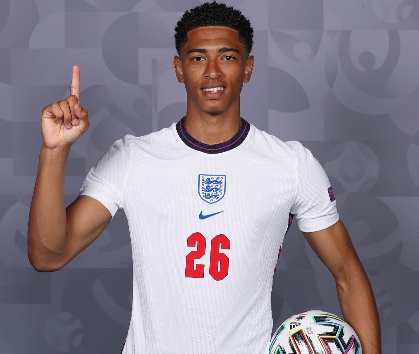 蓉城第90分钟遭扳平！李扬送点，神户点射破门2-2扳平蓉城