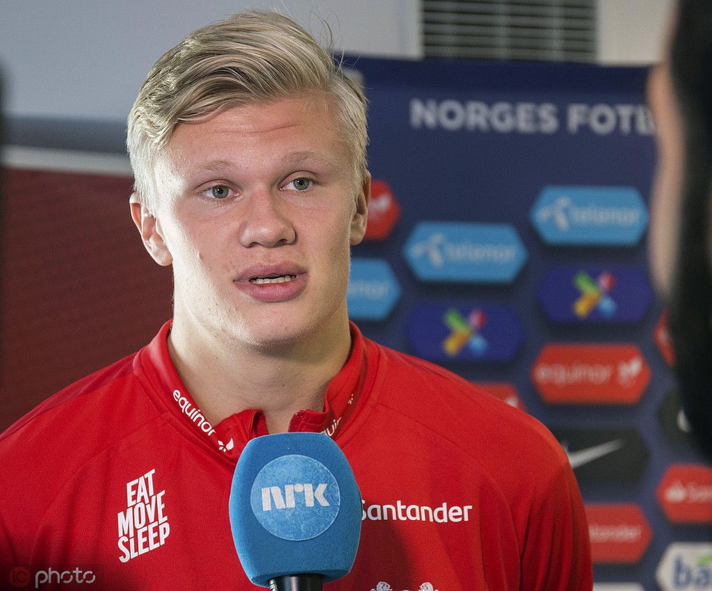 曼城德布劳内助攻斯特林得分