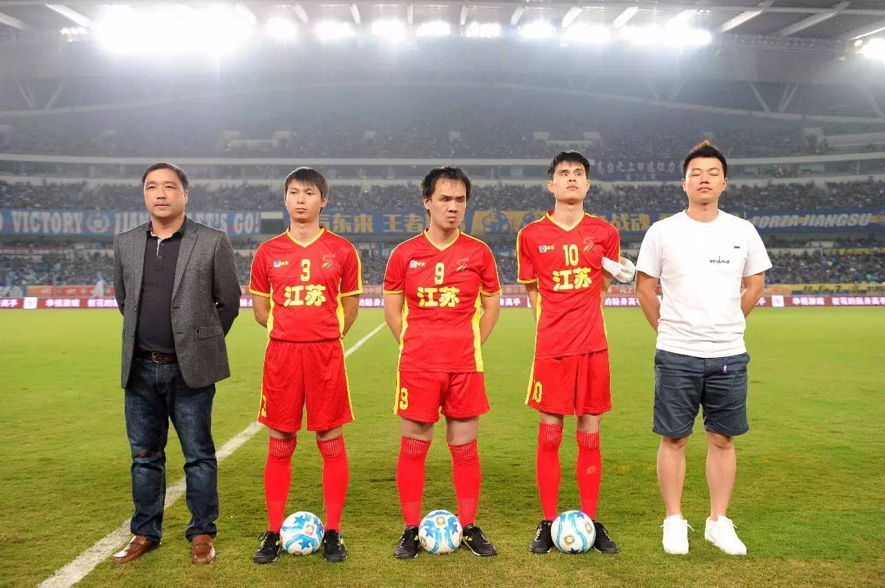 基耶利尼：相信伊尔迪兹会留队很多年；DV9受伤不会影响引援