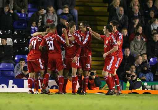 小蜜蜂英超对阵升班马豪取10连胜，伯恩利本赛季丢球第三多