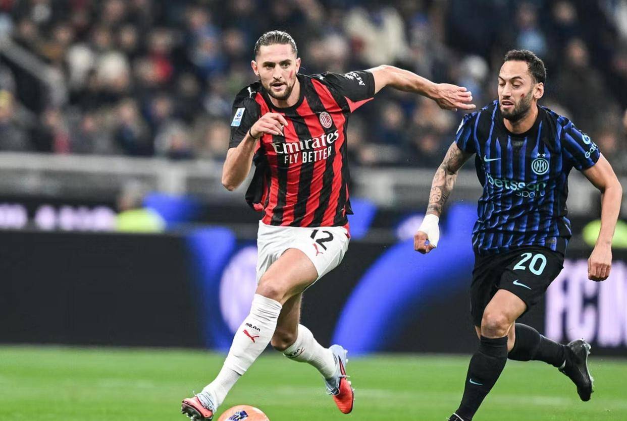 状态全无！浓眉半场4中0贡献0分3板2助，罚球2中0