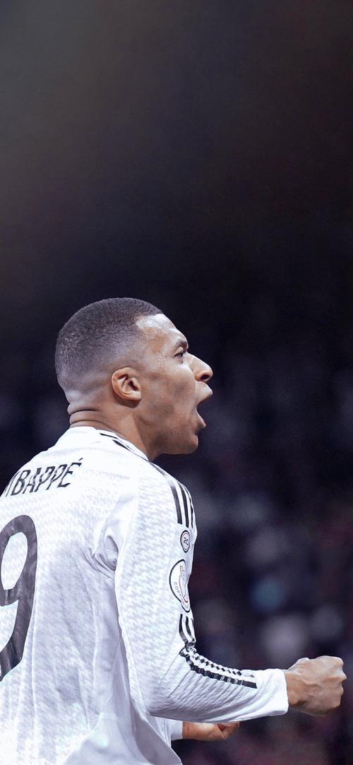 米兰名宿舍普琴科：莱奥可以在我那支米兰立足，能不能首发就不好说了